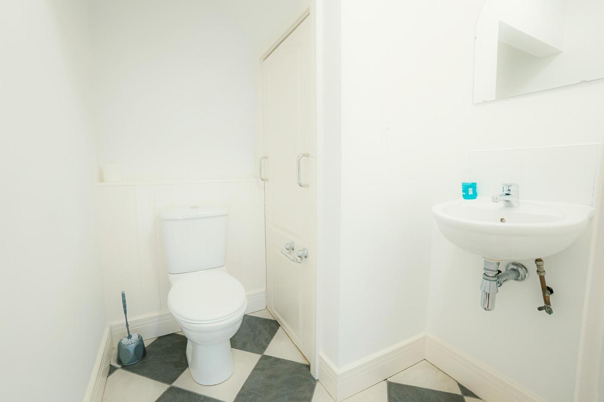 플리머스 Super Duplex With Free Parking 아파트 외부 사진